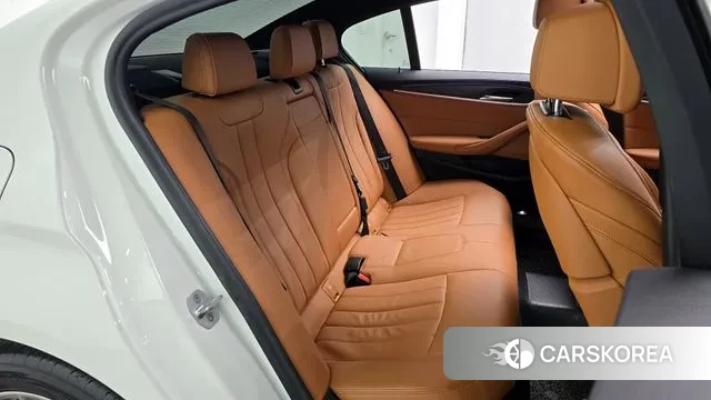 BMW 5 Series (G30) 2020 Белый из Кореи, фото 3