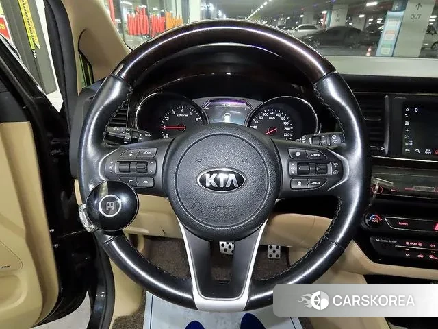 Kia The New Carnival 2018 Черный из Кореи, фото 3