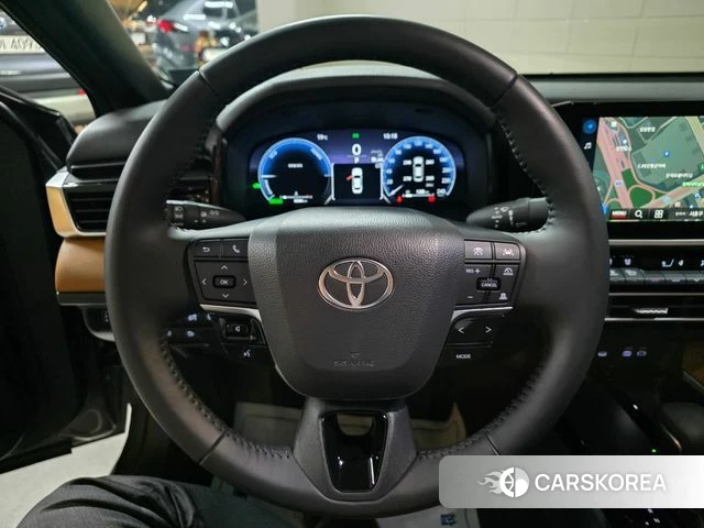 Toyota Camry (XV80) 2025 Серый из Кореи, фото 3