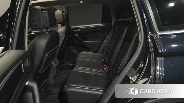 Volkswagen Tiguan second Generation 2020 Черный из Кореи, фото 3