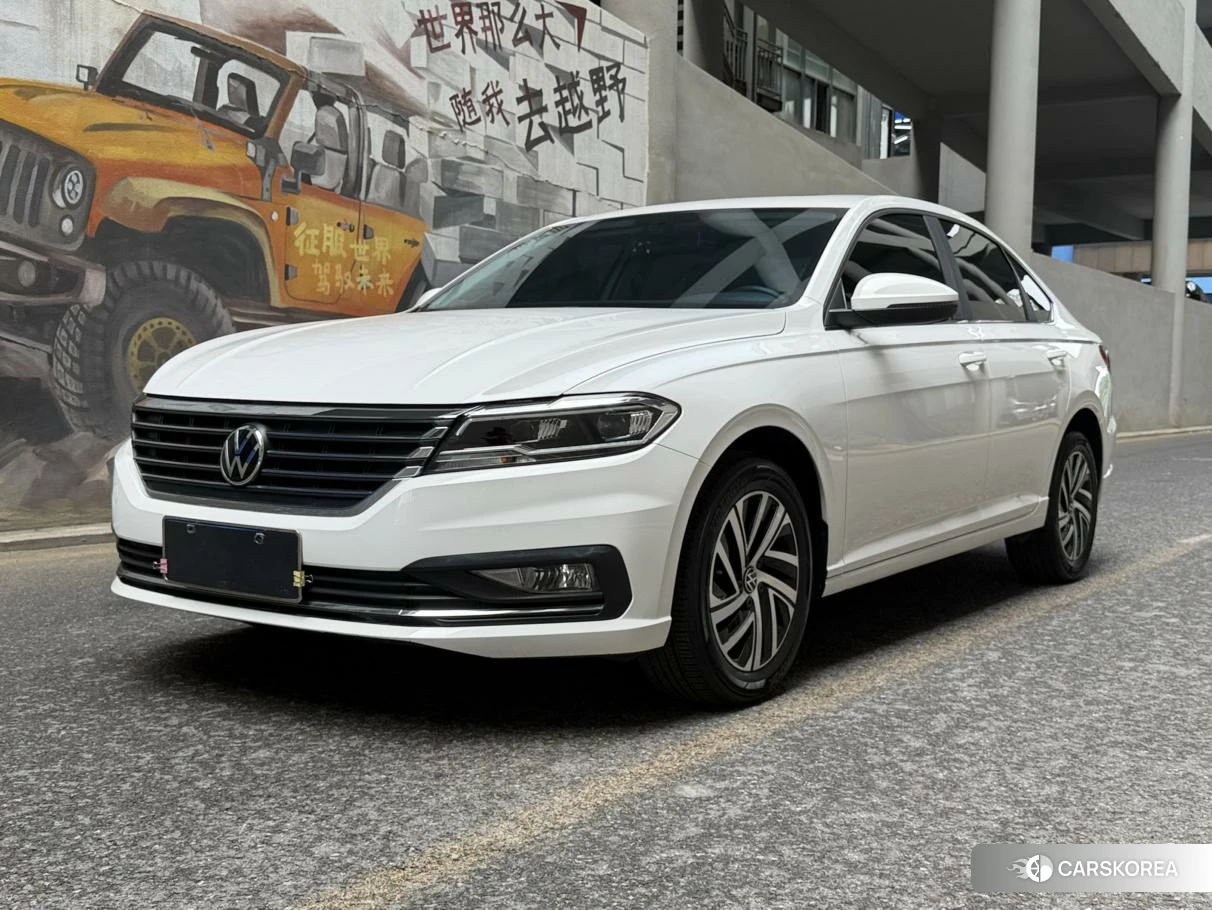 Volkswagen Lavida 2018 Белый из Китая, фото 3