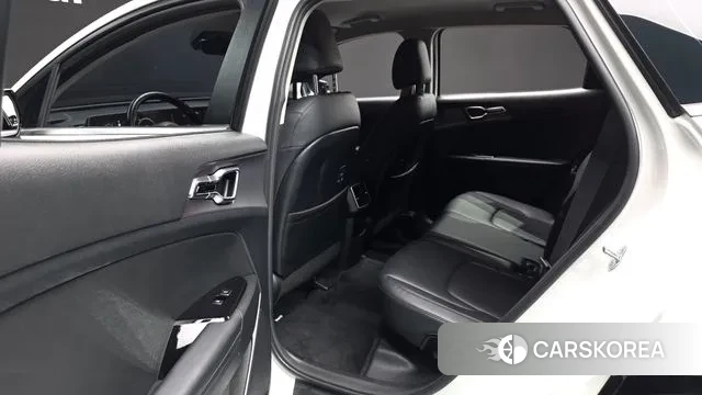 Kia Sportage 5th Generation 2022 Белый из Кореи, фото 3