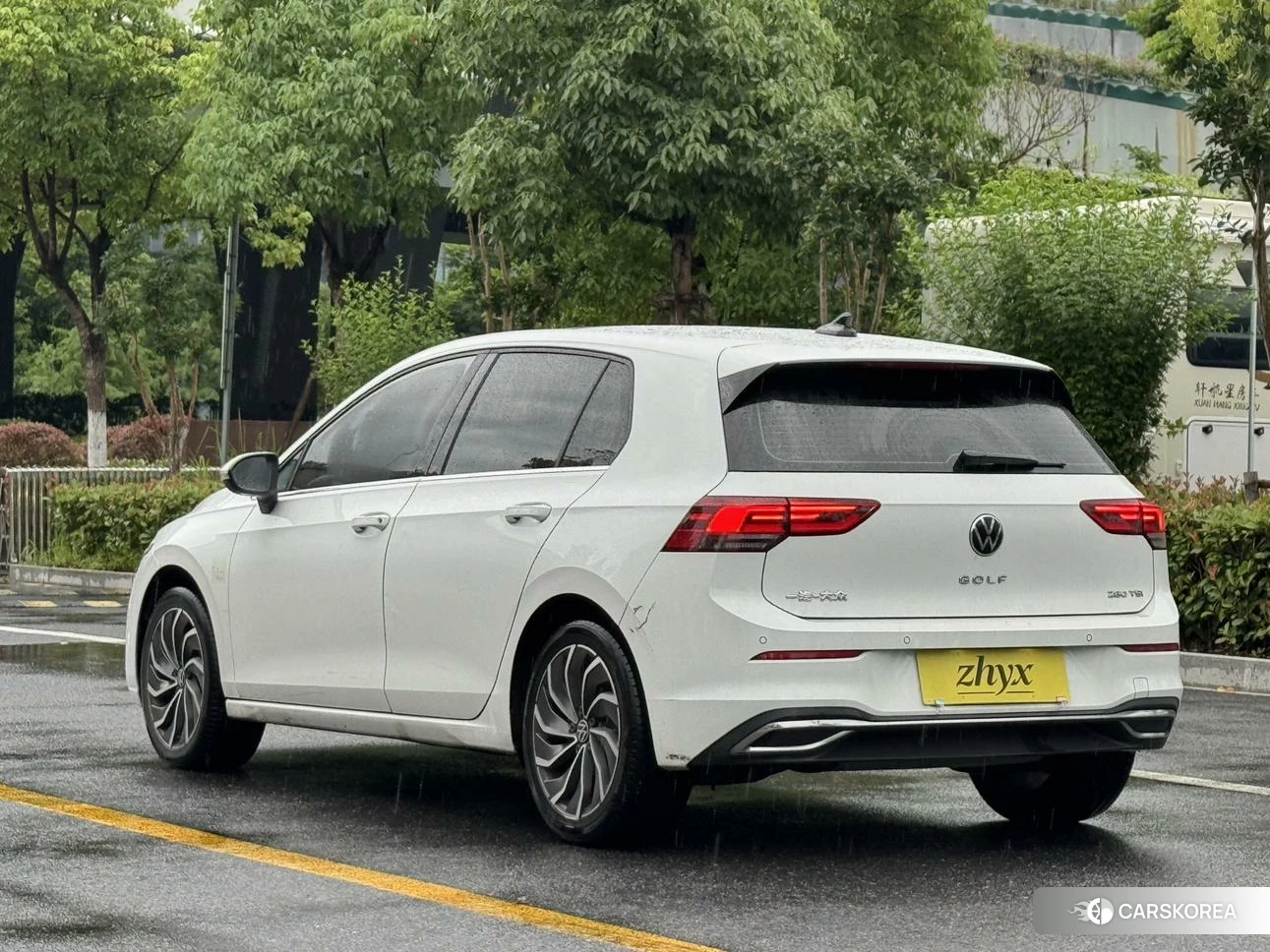 Volkswagen Golf 2020 Белый из Китая, фото 3