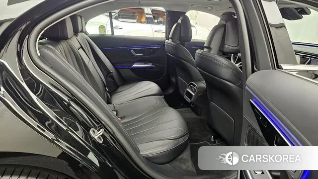 Mercedes-Benz E-Class W214 2025 Черный из Кореи, фото 3