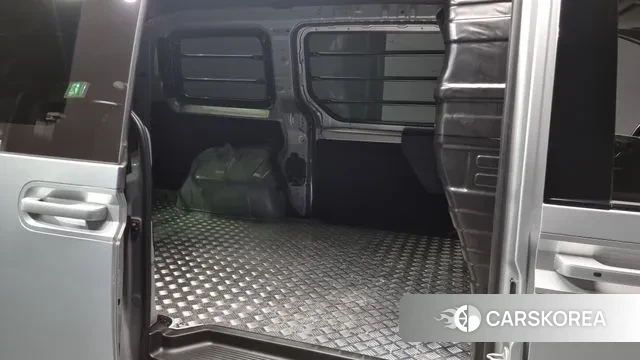 Hyundai Staria 2021 Серебряный из Кореи, фото 3