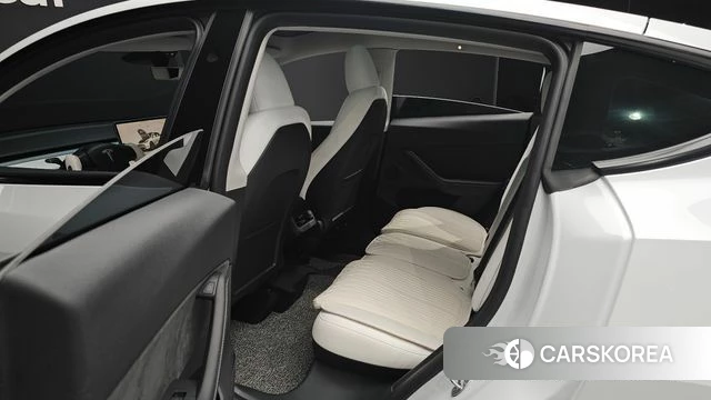 Tesla Model Y 2024 Белый из Кореи, фото 3