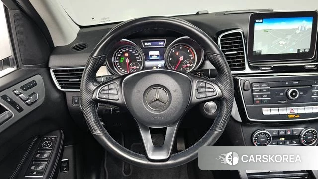 Mercedes-Benz GLE - Class W166 2018 Белый из Кореи, фото 3