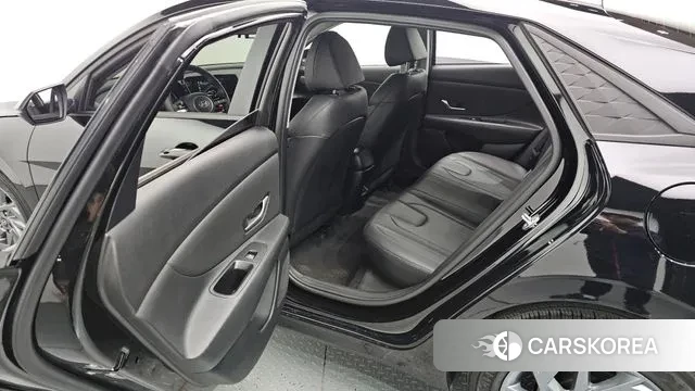 Hyundai The New Avante (CN7) 2024 Черный из Кореи, фото 3