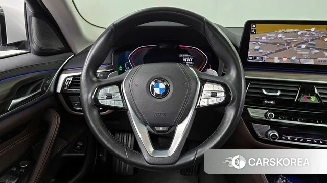 BMW 5 Series (G30) 2020 Белый из Кореи, фото 3