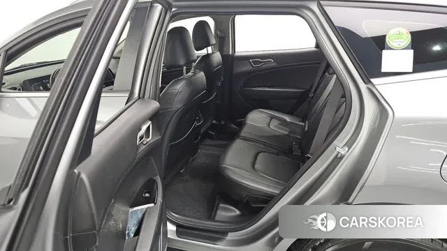 Kia Sportage 5th Generation 2022 Серебристо-серый из Кореи, фото 3