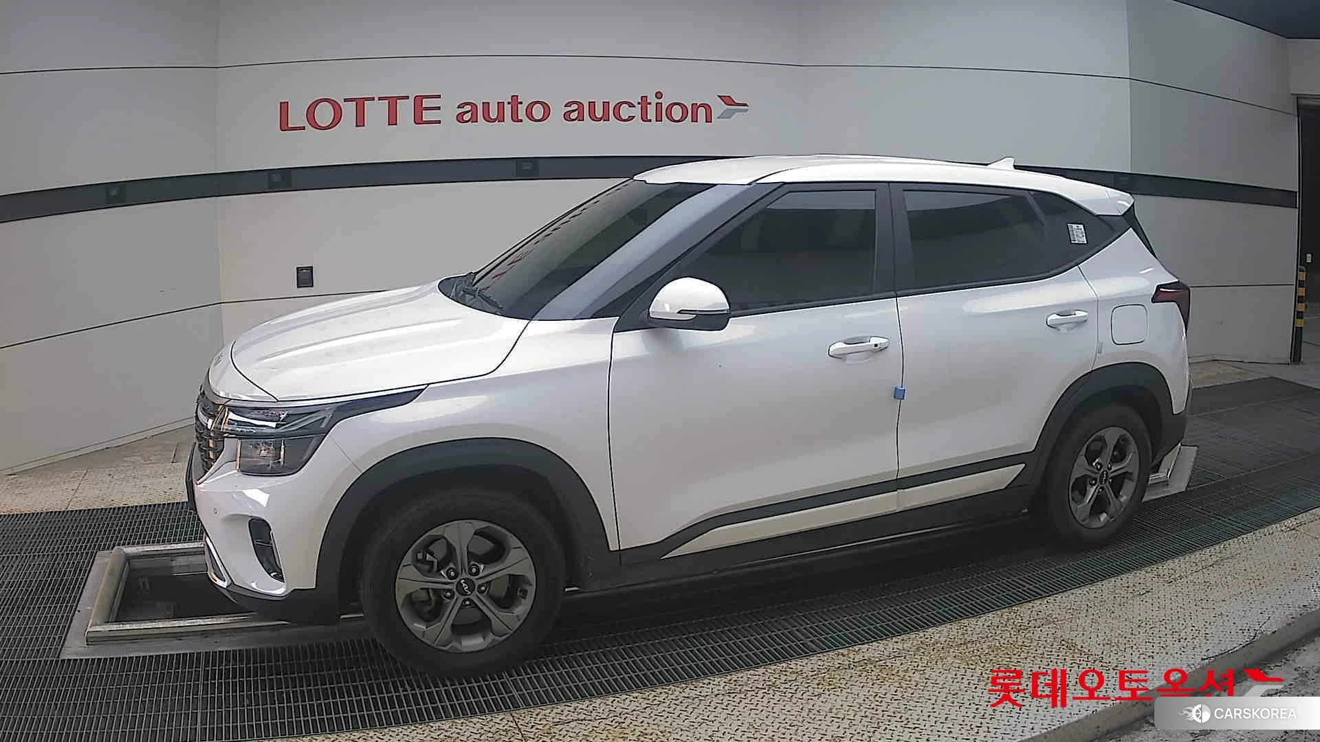 Kia Seltos 2024 Snow White Pearl из Кореи, фото 3