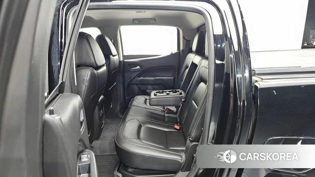 Chevrolet (GM Daewoo) Real New Colorado 2022 Черный из Кореи, фото 3