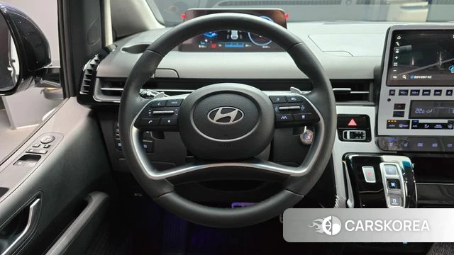 Hyundai Staria 2025 Белый из Кореи, фото 3