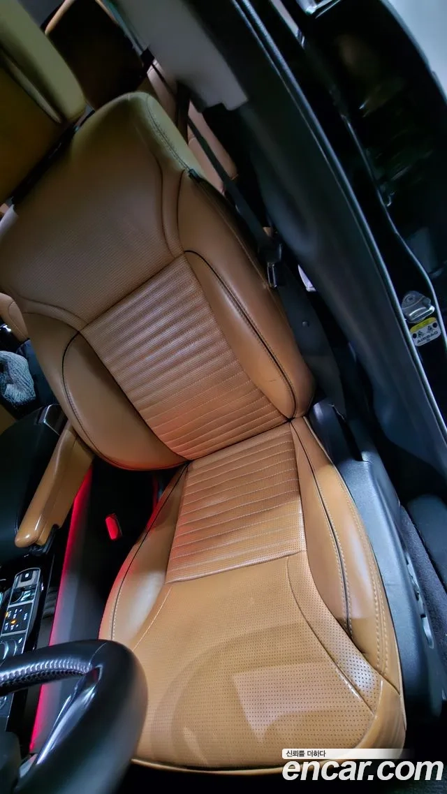 Land Rover Discovery 5 2018 Черный из Кореи, фото 3