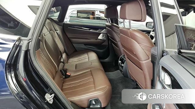 BMW 6 Series GT (G32) 2023 Черный из Кореи, фото 3