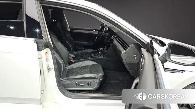 Volkswagen Arteon 2018 Белый из Кореи, фото 3