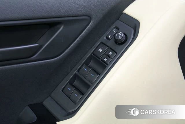 Toyota Land Cruiser (imported) 2024 Белый из Китая, фото 3