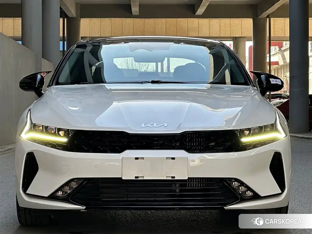 Kia K5 2024 Белый из Китая, фото 3
