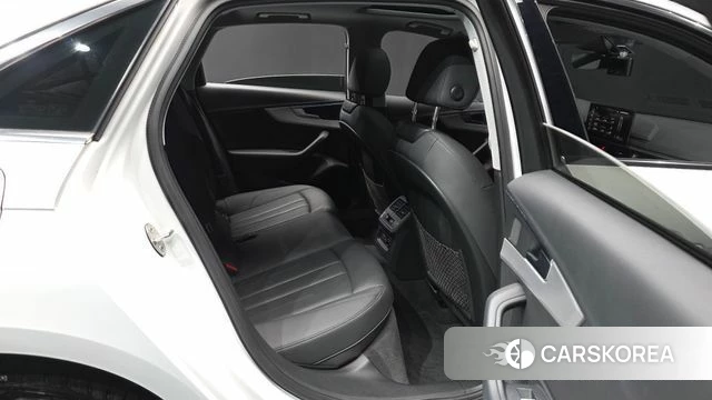 Audi A4 (B9) 2021 Белый из Кореи, фото 3