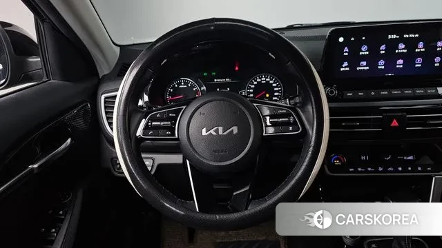 Kia Seltos 2022 Черный из Кореи, фото 3