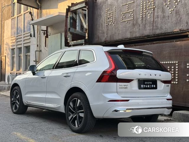 Volvo XC60 2025 Белый из Китая, фото 3