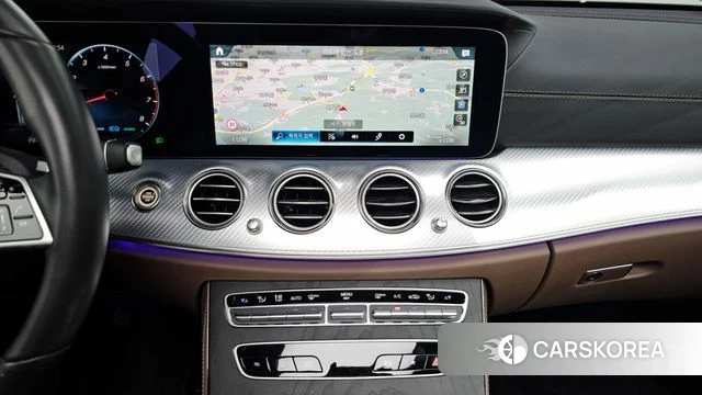 Mercedes-Benz E-Class W213 2021 Белый из Кореи, фото 3