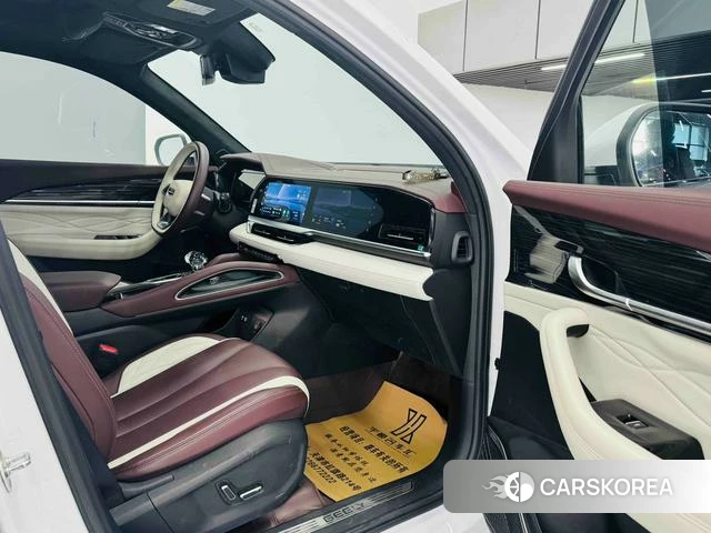 Geely Automobile Xingyue L 2022 Белый из Китая, фото 3