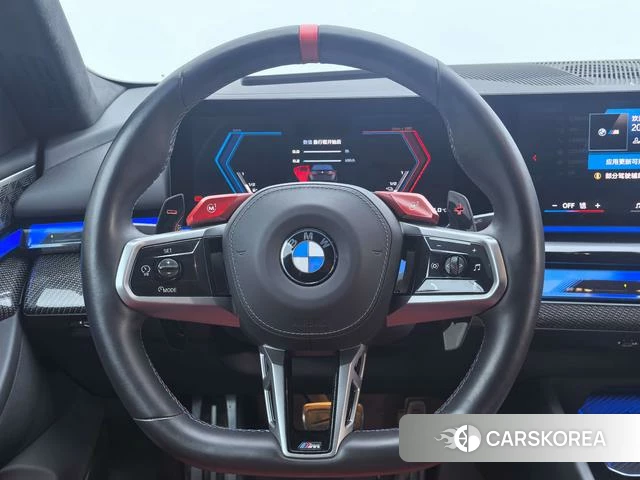 BMW M5 PHEV 2025 Темно-серый из Китая, фото 3