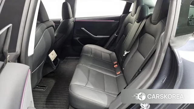 Tesla Model 3 2025 Серый из Кореи, фото 3