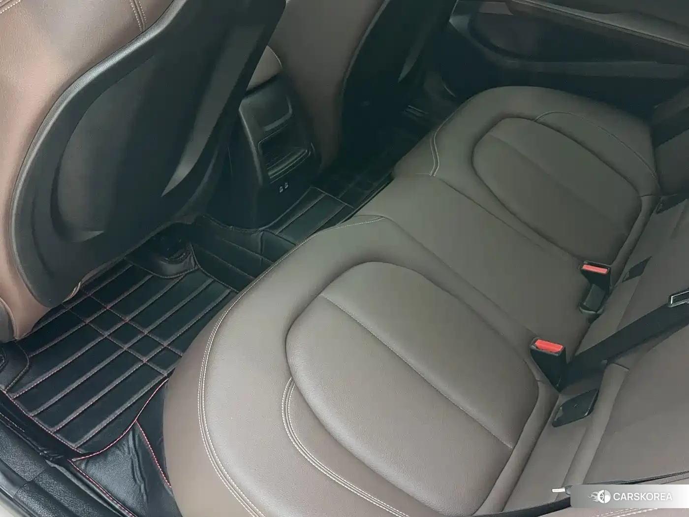 BMW 1 series 2022 Белый из Китая, фото 3