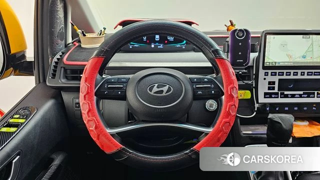 Hyundai Staria 2024 Желтый из Кореи, фото 3