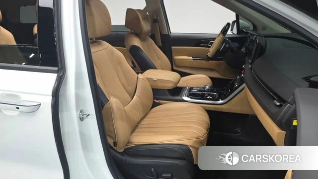 Kia Carnival 4th generation 2023 Белый из Кореи, фото 3
