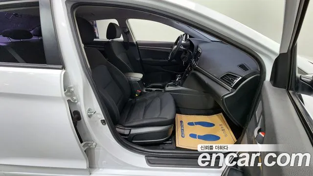 Hyundai Avante AD id 2440896 из Кореи 3