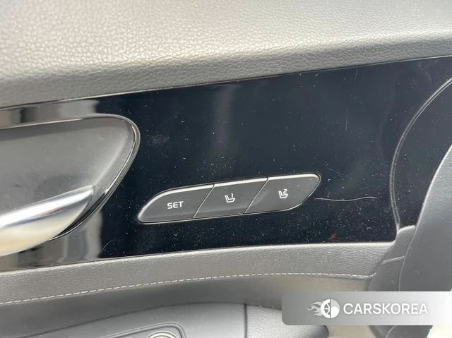 Kia The New K3 2nd generation 2021 Белый из Кореи, фото 3