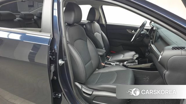 Kia The New K3 2nd generation 2024 Синий из Кореи, фото 3