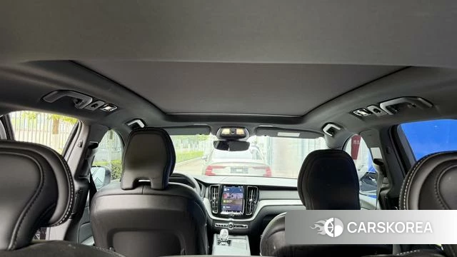 Volvo XC60 2023 Белый из Китая, фото 3