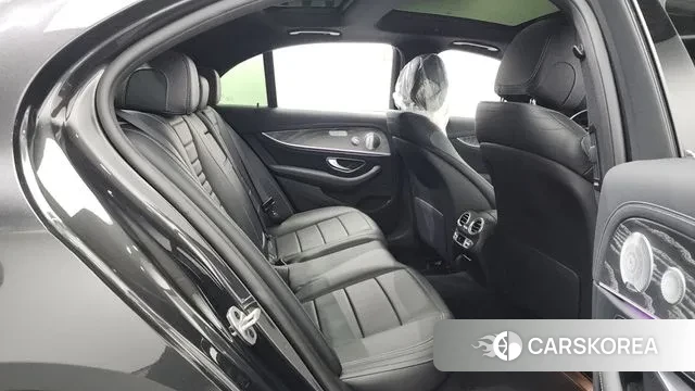 Mercedes-Benz E-Class W213 2021 Серый из Кореи, фото 3