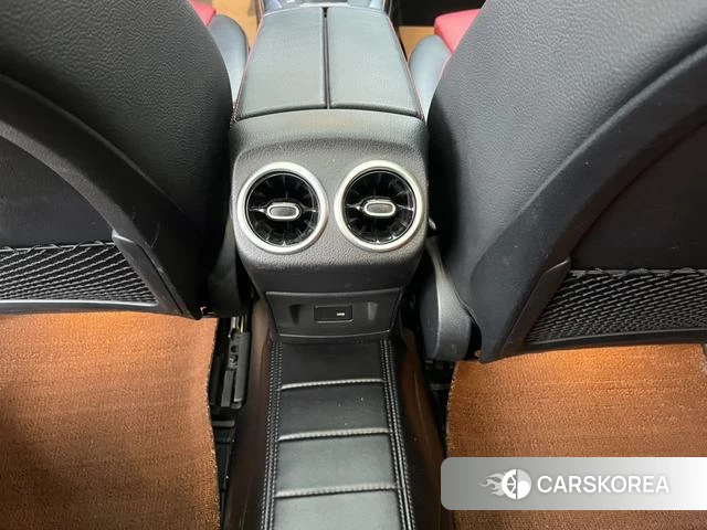 Mercedes-Benz Class A AMG 2022 Черный из Китая, фото 3