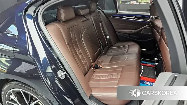 BMW 5 Series (G30) 2022 Черный из Кореи, фото 3