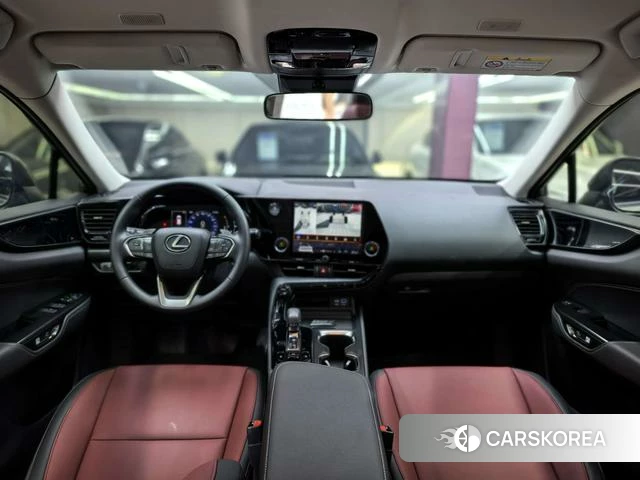 Lexus NX 2024 Серебристо-серый из Китая, фото 3