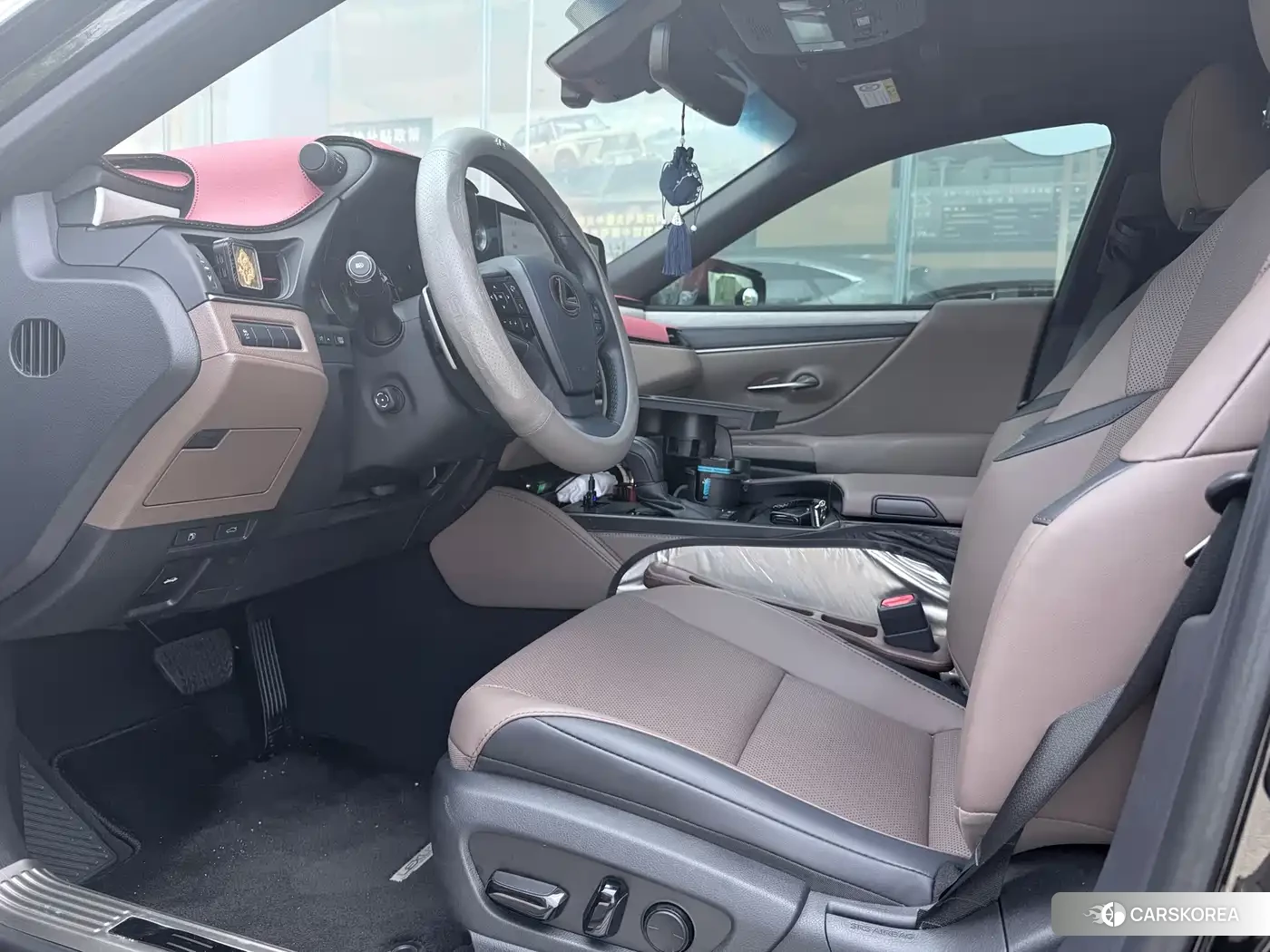 Lexus ES 2025 Черный из Китая, фото 3