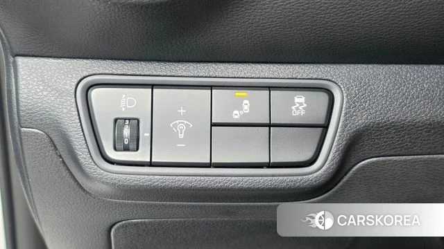 Kia The New K3 2nd generation 2023 Белый из Кореи, фото 3