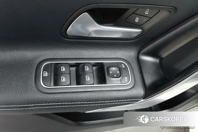 Mercedes-Benz Class A 2021 Белый из Китая, фото 3