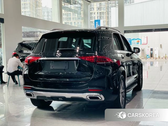 Mercedes-Benz GLE (import) 2021 Черный из Китая, фото 3