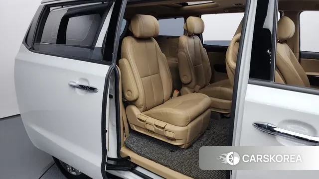 Kia The New Carnival 2020 Белый из Кореи, фото 3