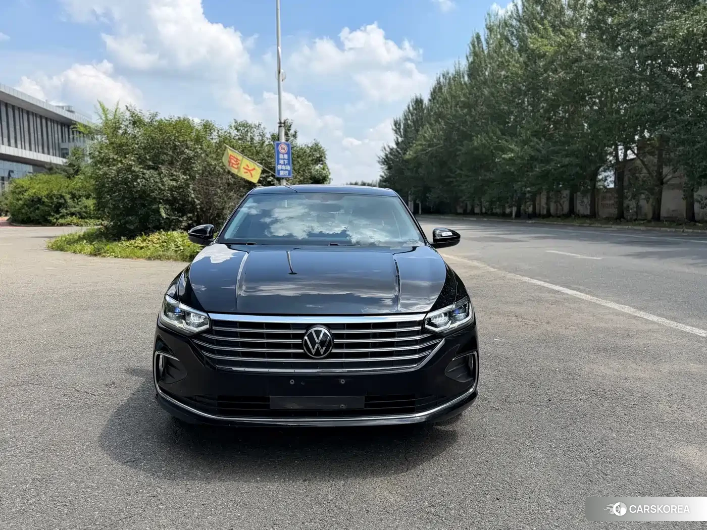 Volkswagen Lavida 2023 Черный из Китая, фото 3