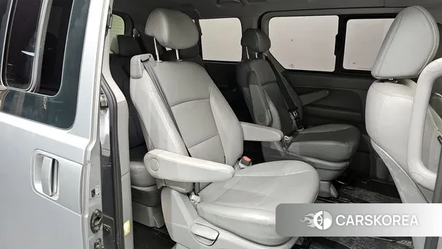 Hyundai The New Grand Starex 2018 Серебряный из Кореи, фото 3