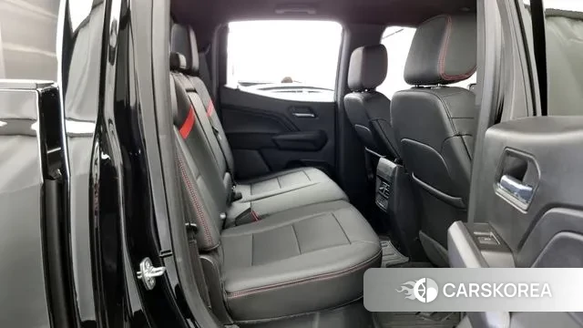 Chevrolet (GM Daewoo) All New Colorado 2024 Черный из Кореи, фото 3