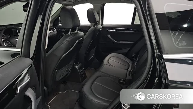 BMW X1 (F48) id 2884604 из Кореи 3