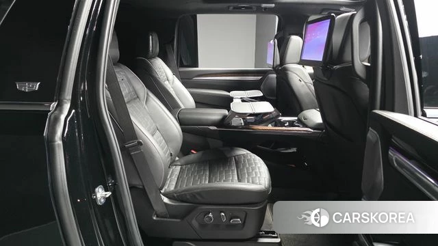 Cadillac Escalade 5th Generation 2025 Черный из Кореи, фото 3